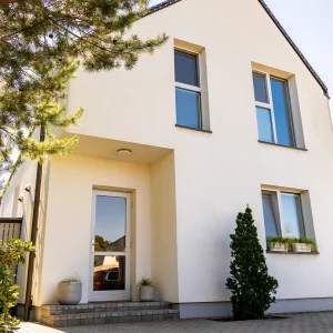 mb frente casa 2 plantas